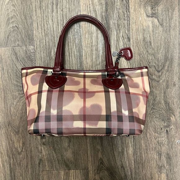 Burberry supernova hearts print tote - Picture 14 of 16